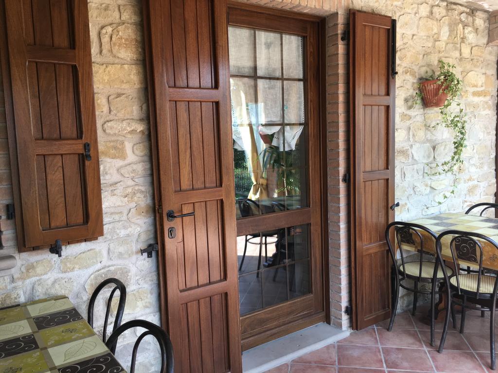 Appartamenti E Camere Il Poggio Di D'Angeli Lidia Auditore Экстерьер фото